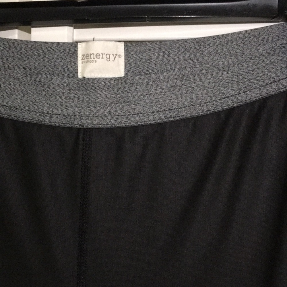 Chico’s Zenergy leathered look leggings